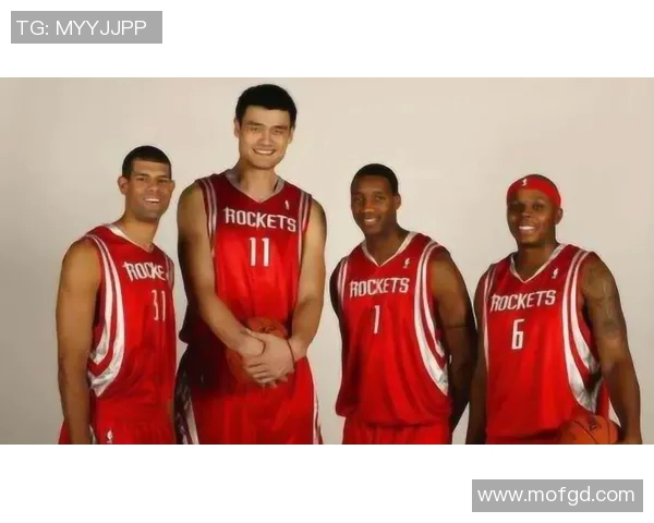 姚明从篮球巨星到艺术舞台的华丽转身与人生新篇章