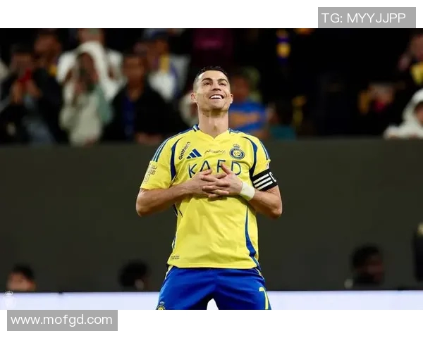 足球巨星化身街头流浪汉挑战自我展现人性光辉与温暖故事 足球巨星化身街头流浪汉挑战自我展现人性光辉与温暖故事