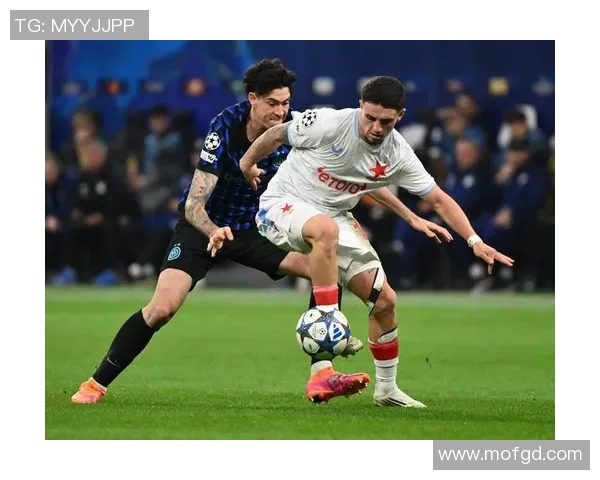 足球明星妻子现场观看比赛精彩瞬间视频分享